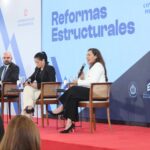 Raquel Peña visita comunidades de Bahoruco afectadas por lluvias y escucha necesidades de la población