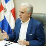 Presidente Abinader insta a estudiantes a prepararse en inglés, inteligencia artificial, ciberseguridad, ingeniería y carreras técnicas de alta demanda; afirma que son las profesiones del futuro