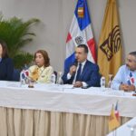 Nuevo canciller Bisonó se reúne con embajadora de Estados Unidos, Leah Campos
